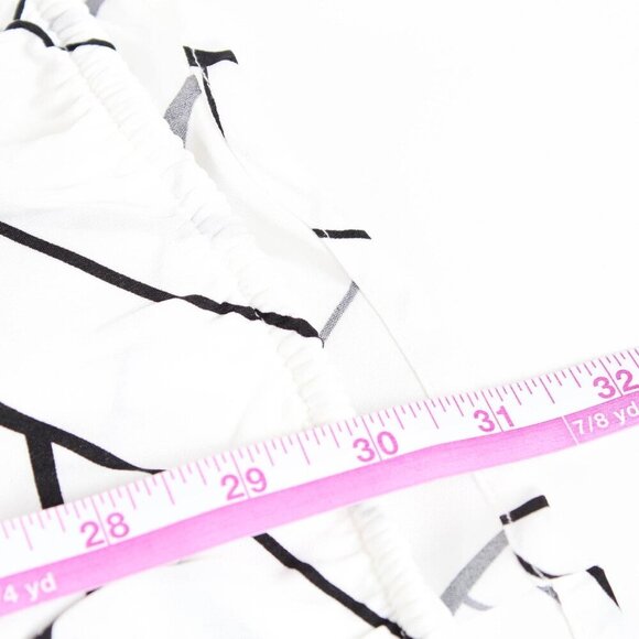 Bloomchic Abstract Print Wrap Curvy Hem Tank Top 26/4X - NWT - Picture 9 of 9